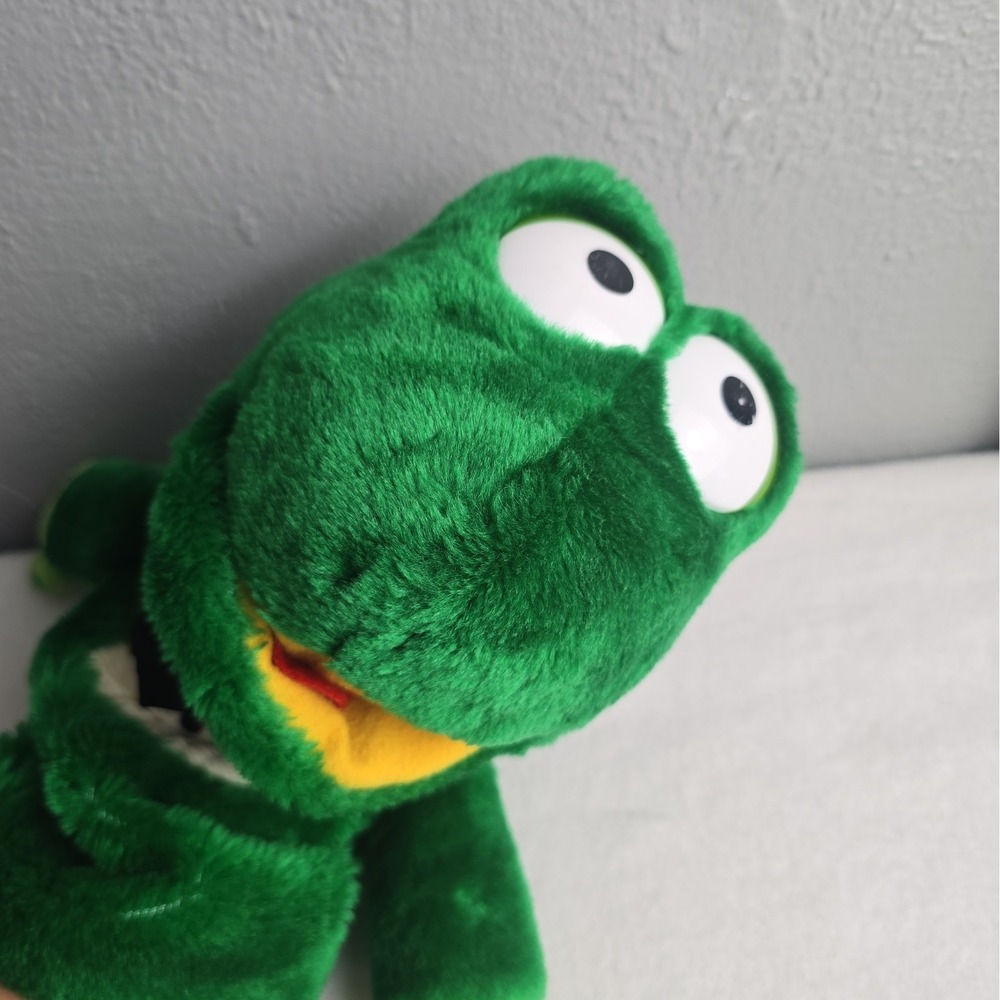 Dakin 12" Frog Puppet 1985 Vintage Hand Puppet Animal Dummy Pretend Play